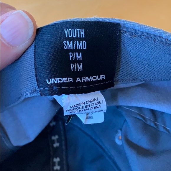 Under Armor hat - Picture 4 of 4